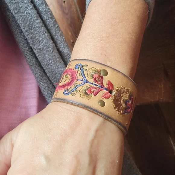 Embroidered Leather Cuff Bracelet - Picture 2 of 10